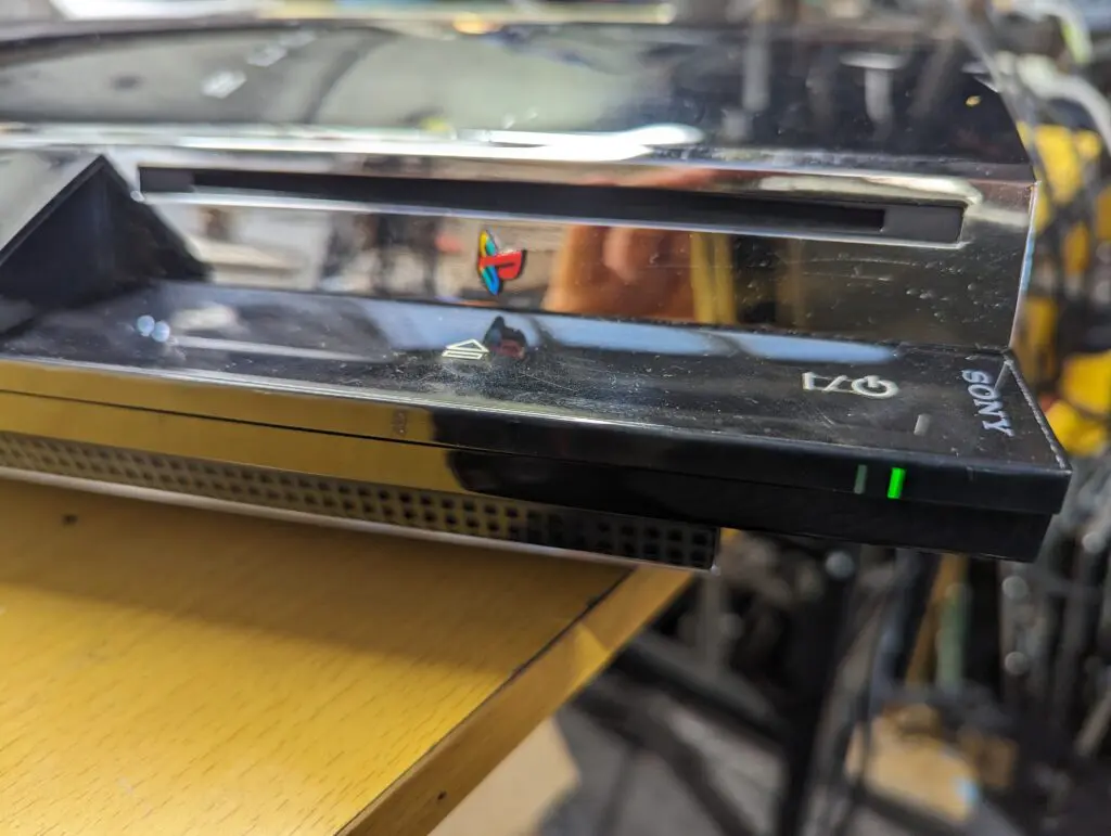 主電源オン時に赤ランプが点滅するPS3