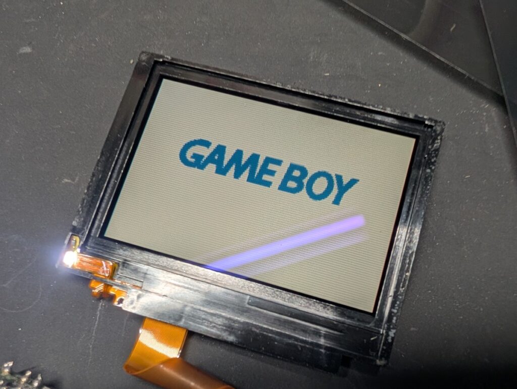 GBASPの液晶修理時の様子