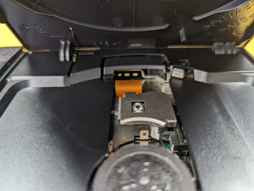 ディスクの裏面に傷が付いてしまうPS2修理