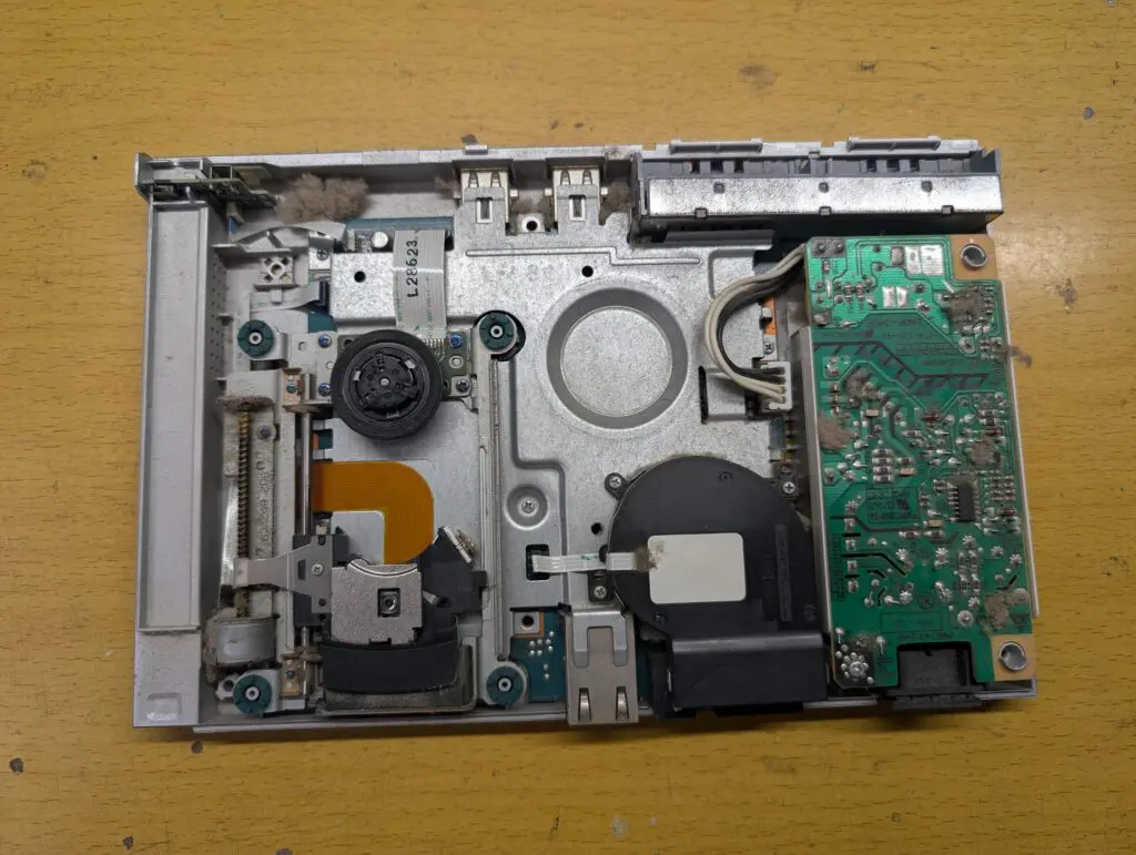 メモリーカードを読み込めないSCPH-90000