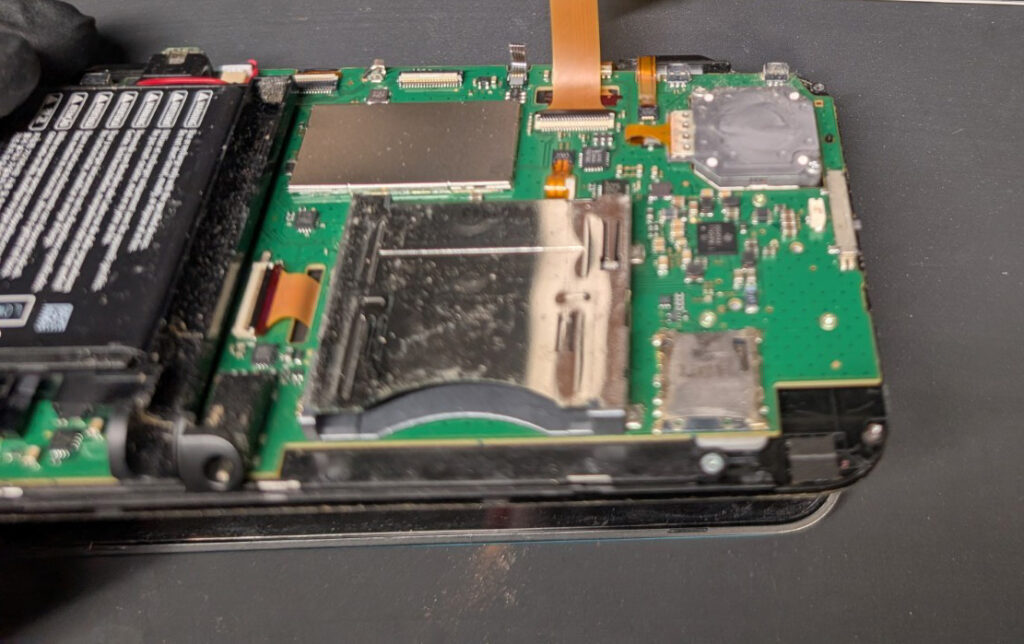 2DSLLの内部の写真