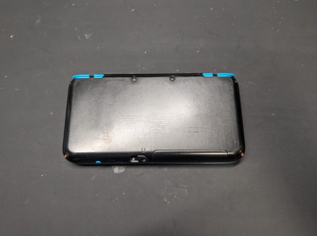 電源が落ちてしまう2DSLLの写真