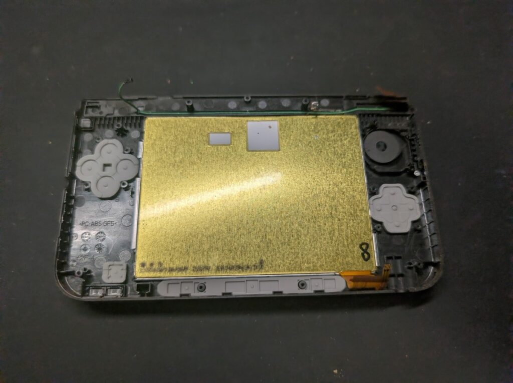 3DSLLの分解時の写真