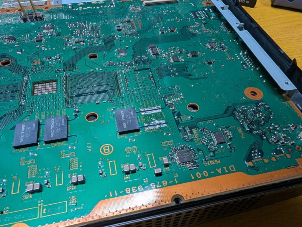 CECHH00のプロードライザ交換時の写真