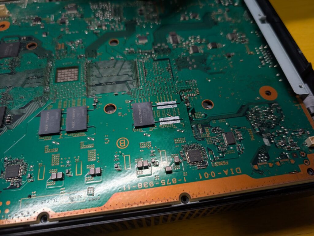 CECHH00のプロードライザ交換時の写真