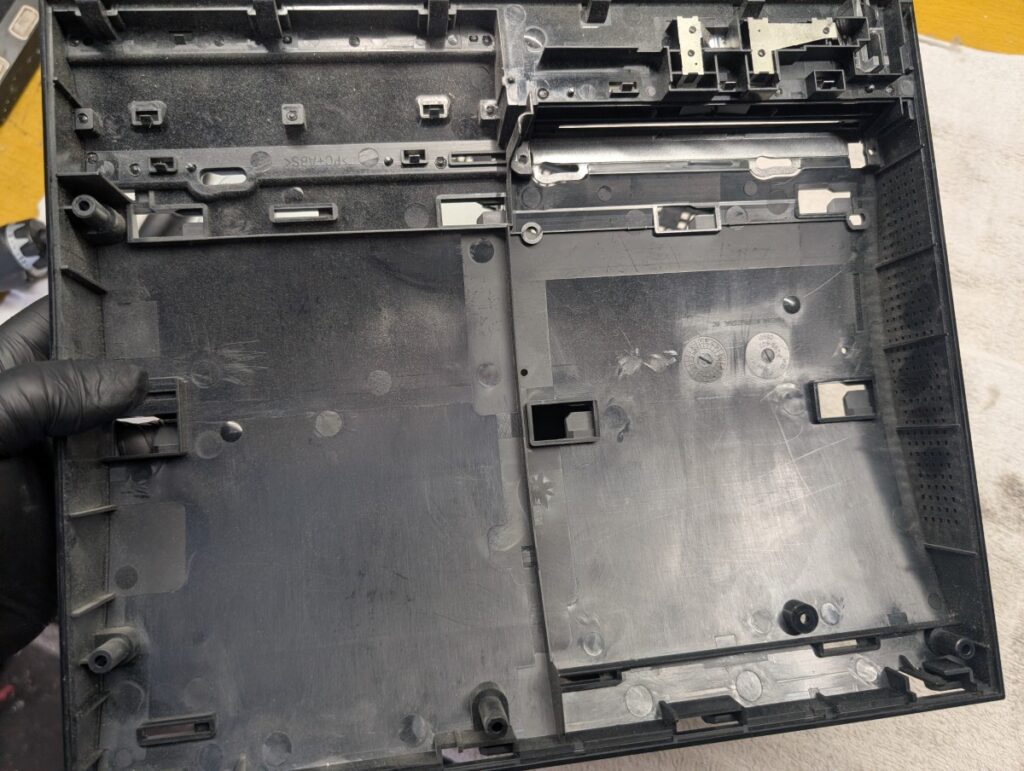 CECHL00の清掃時の写真