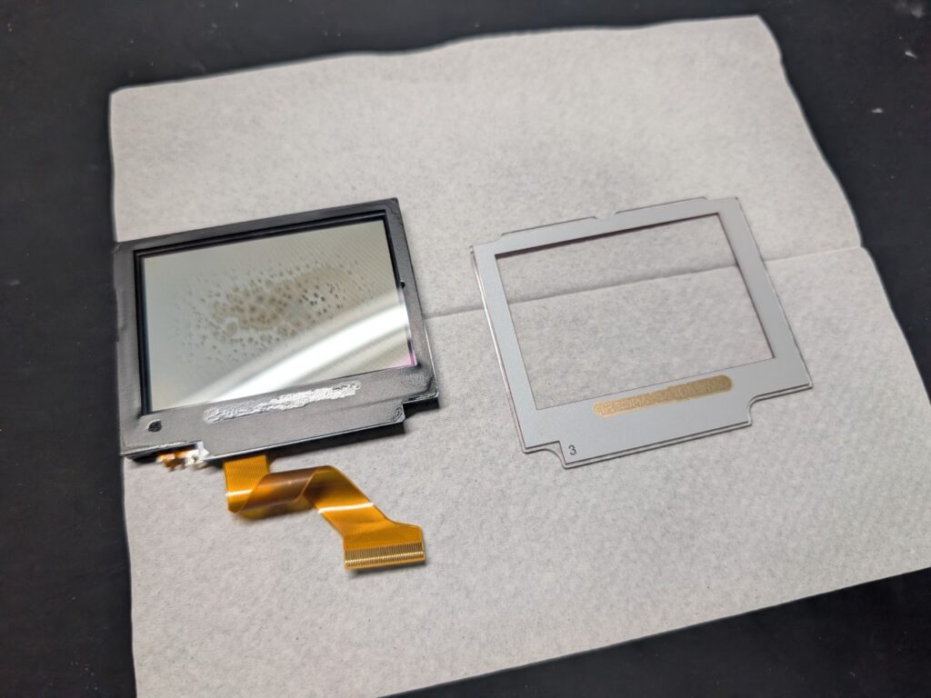 GBASPの液晶修理時の写真