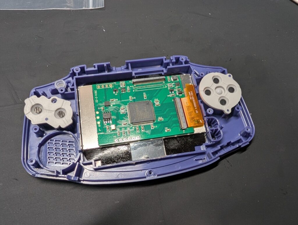 GBAの液晶交換時の写真