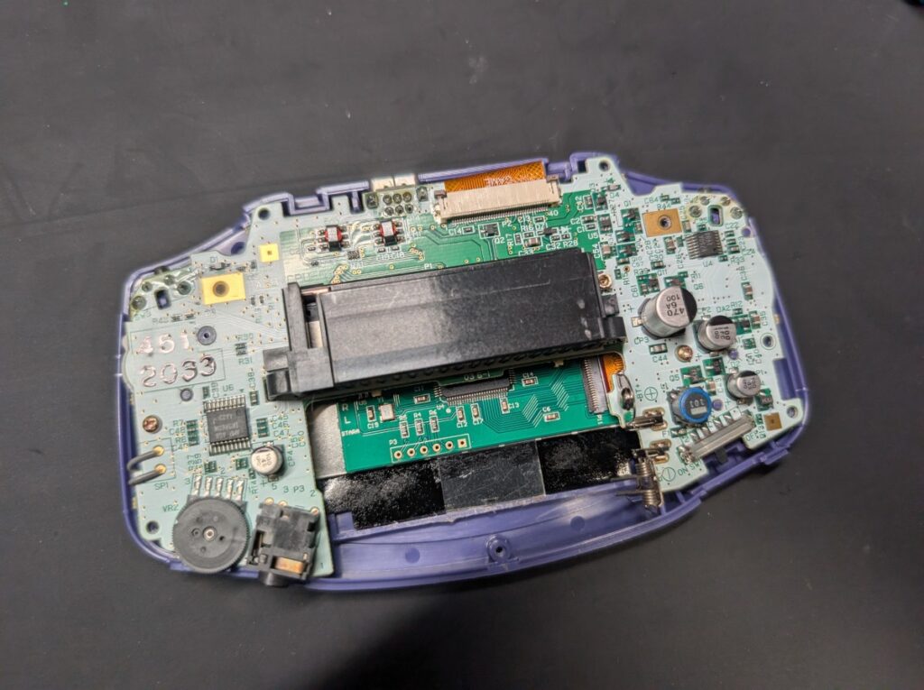 GBAの液晶交換時の写真