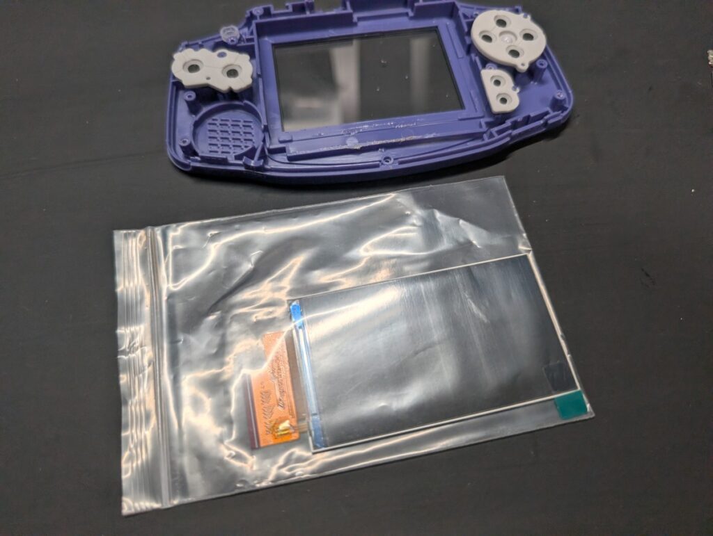 GBAの液晶交換時の写真