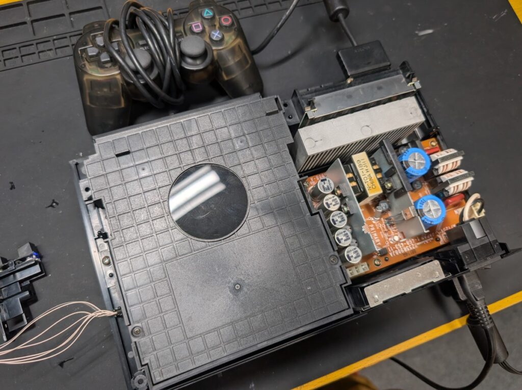 SCPH-10000の清掃時の様子