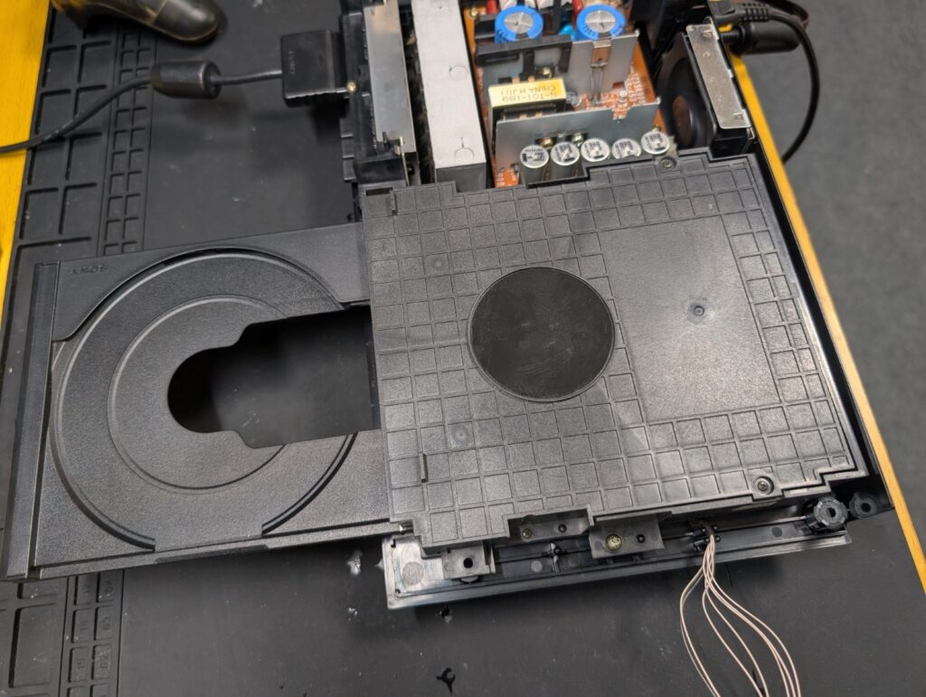 SCPH-10000の清掃時の様子