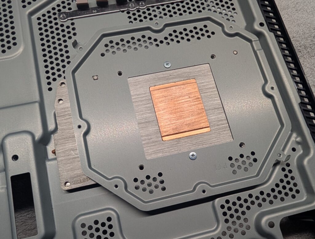 PS4 Proのゲームディスクを認識しない故障の修理写真