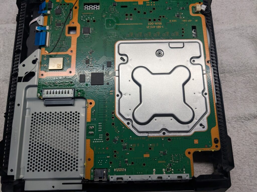 PS4 Proのゲームディスクを認識しない故障の修理写真