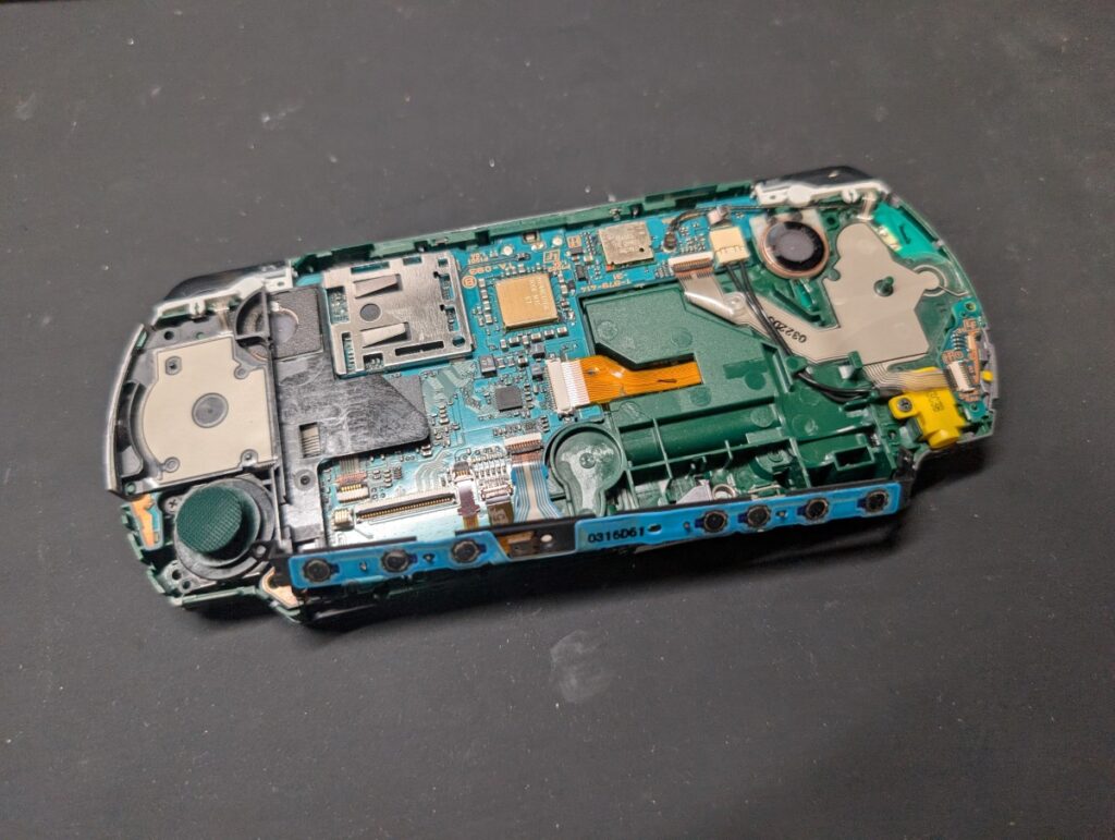 PSP-3000の内部の写真