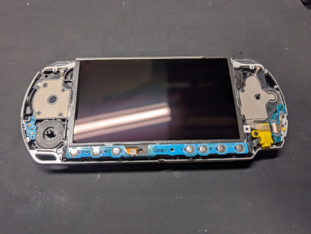 PSP-3000の内部