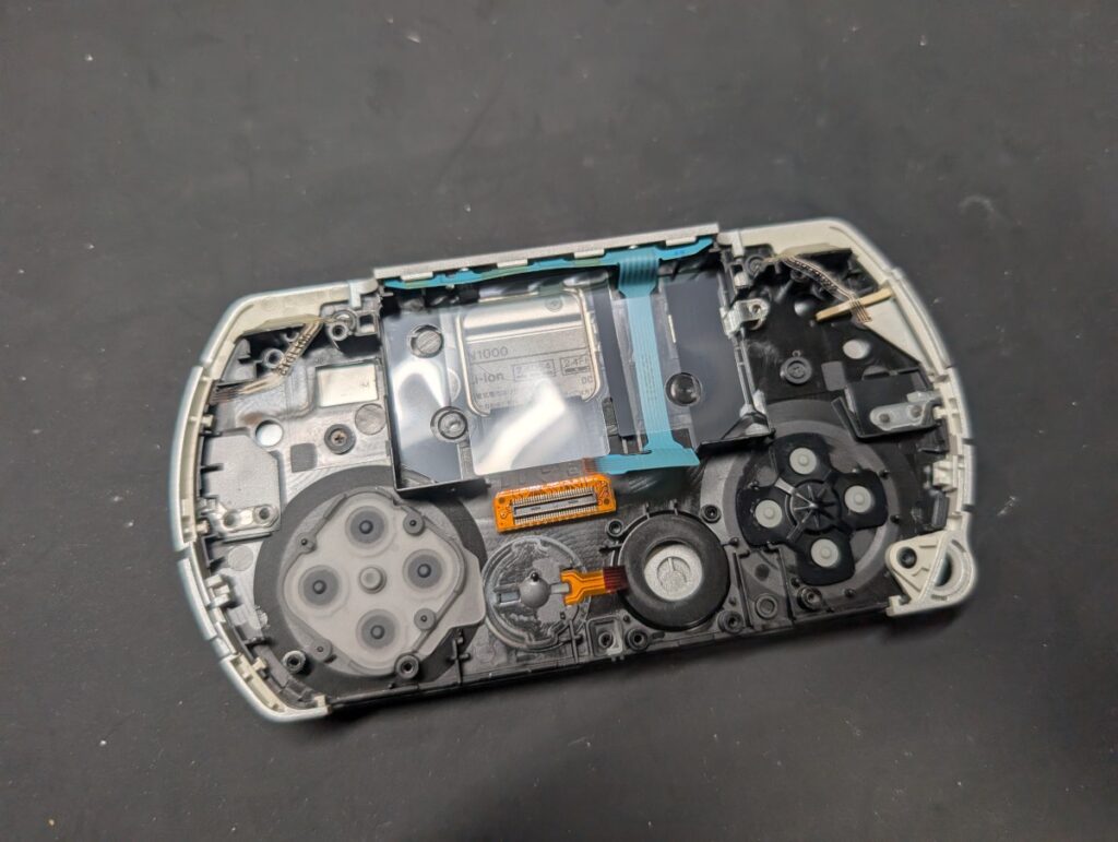 PSPgo の内部の写真