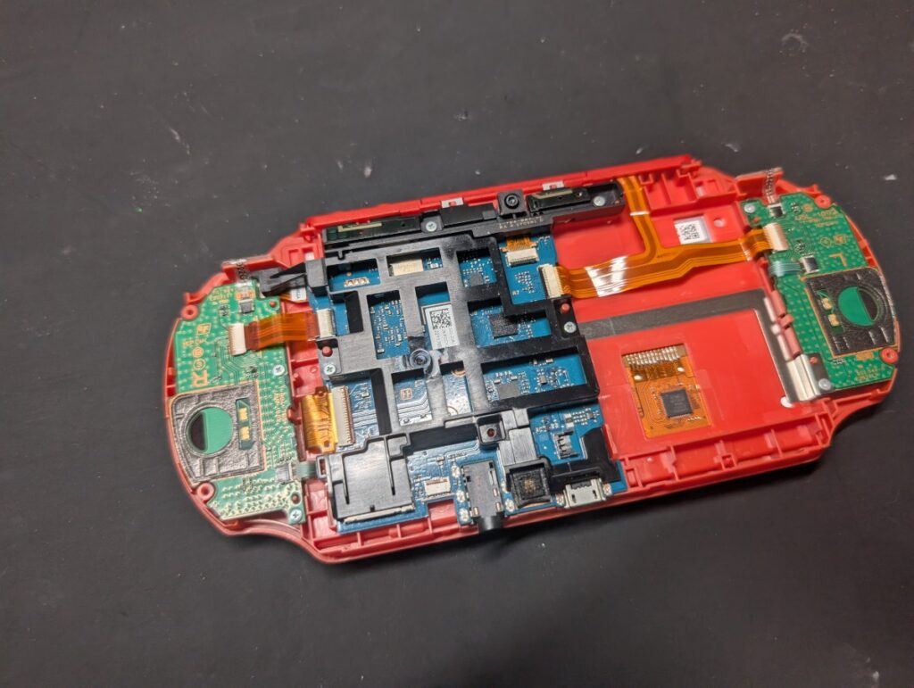 PSvitaの分解時の写真