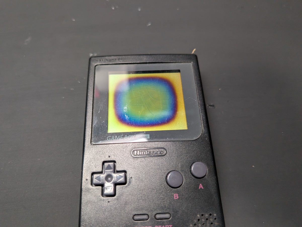 ゲームボーイポケットの液晶が変色して見えづらい症状の修理事例