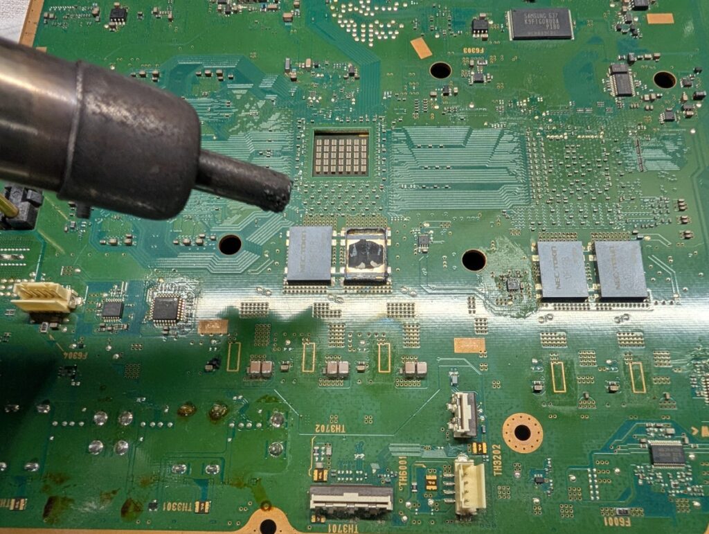 CECHA00のプロードライザ交換時の写真