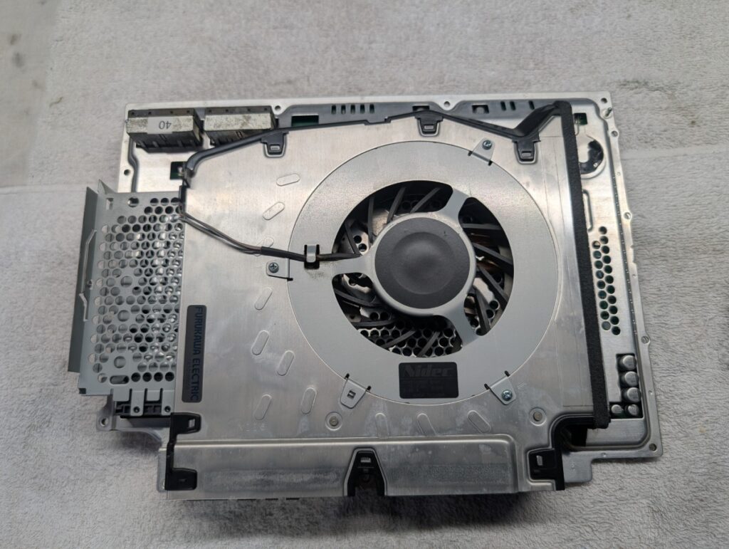 CECHA00の組み立て時の様子