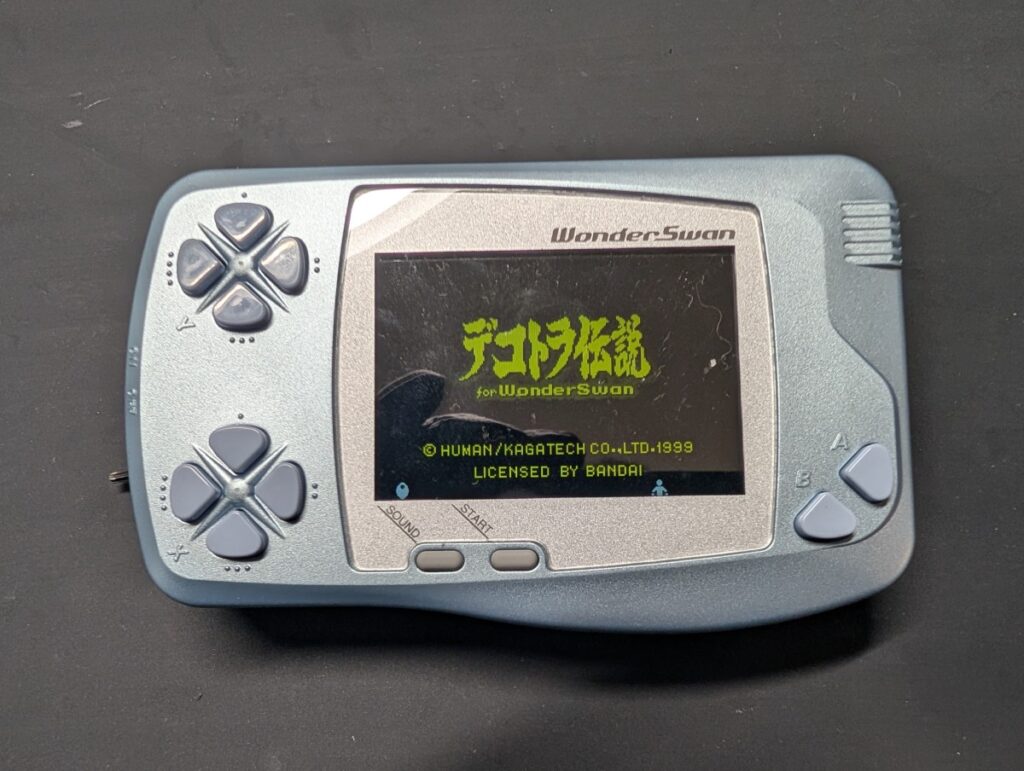 IPS液晶に交換したワンダースワンの画像