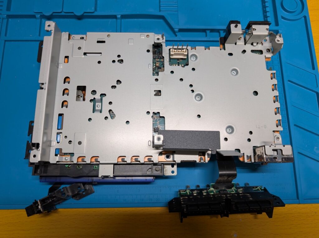  SCPH-37000 の内部の写真