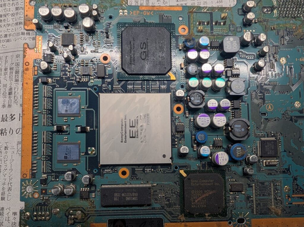 映像が乱れるSCPH-30000の修理時の写真