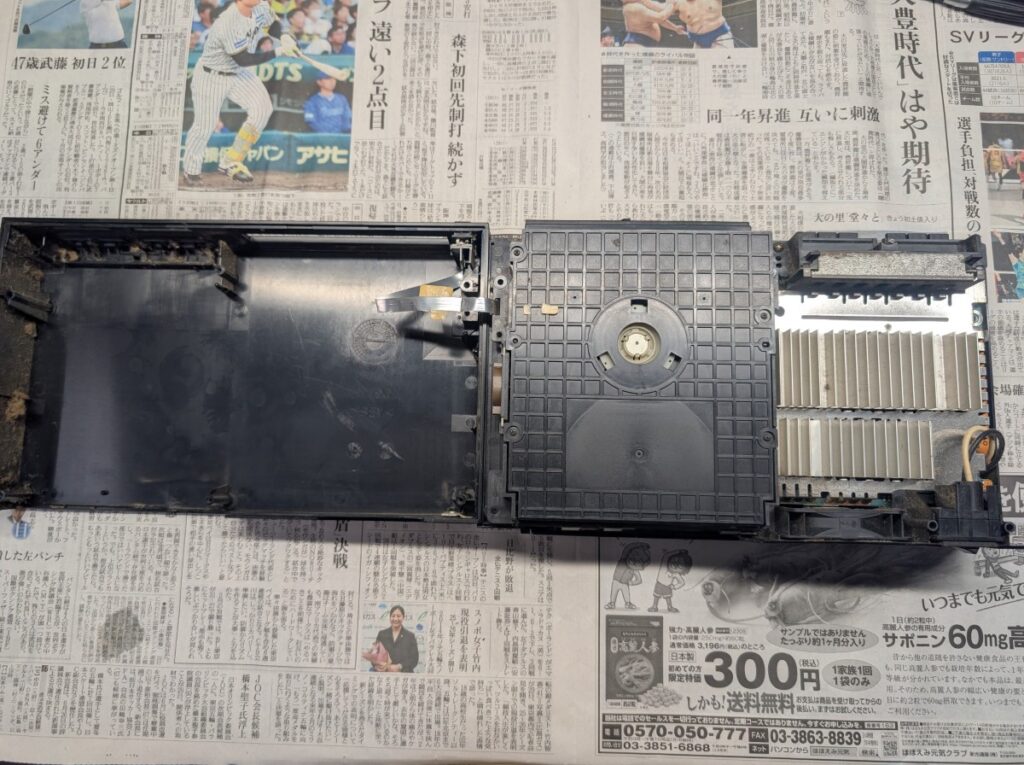 映像が乱れるSCPH-30000の修理時の写真