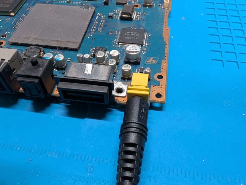 SCPH-70000のメイン基板の写真