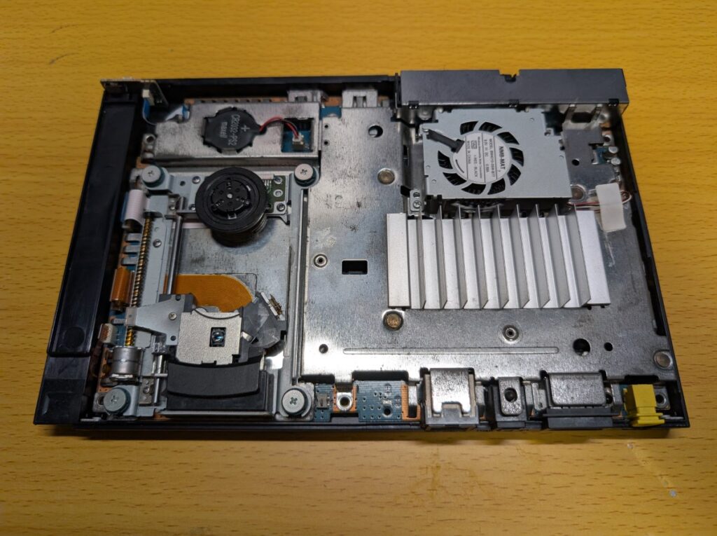 SCPH-70000の内部の写真