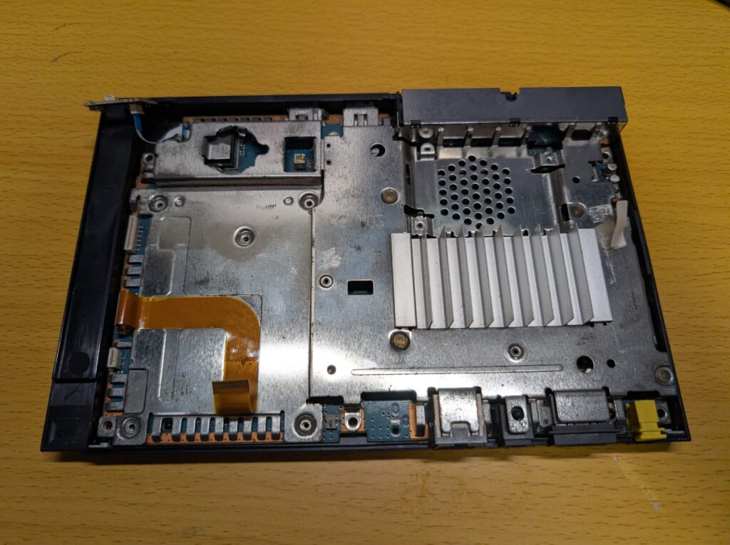 SCPH-70000の内部の写真