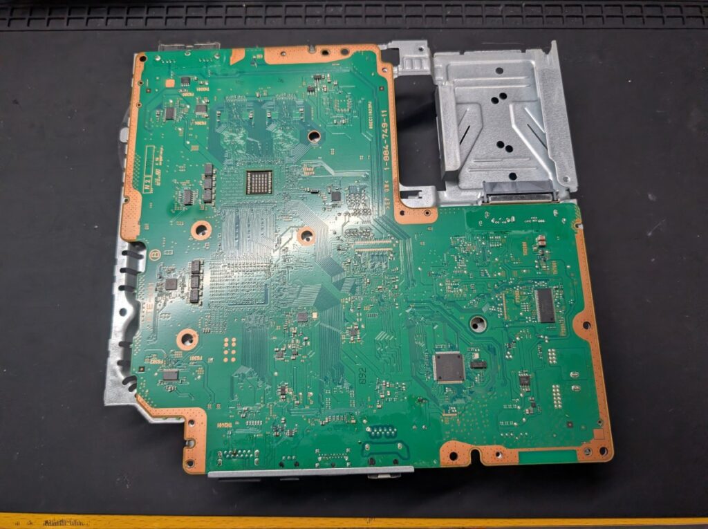 CECH-3000のメイン基板の写真