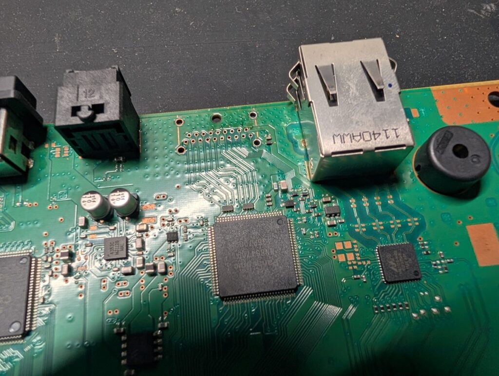 CECH-3000のHDMI端子の交換時の写真