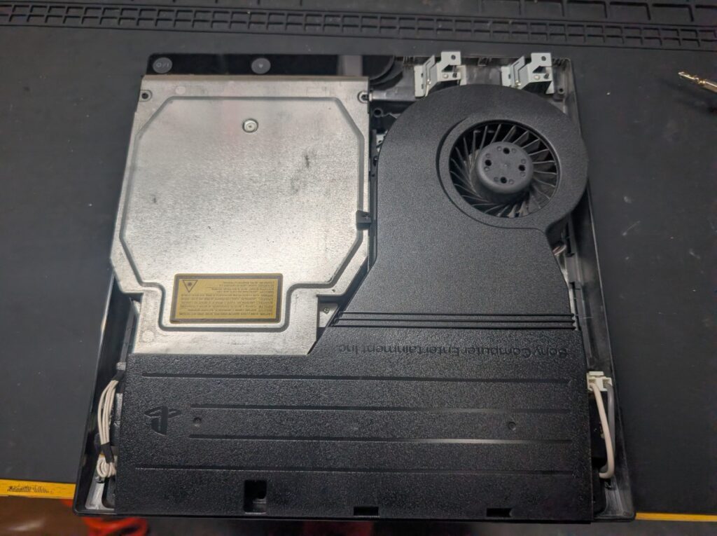 CECH-3000の内部の写真