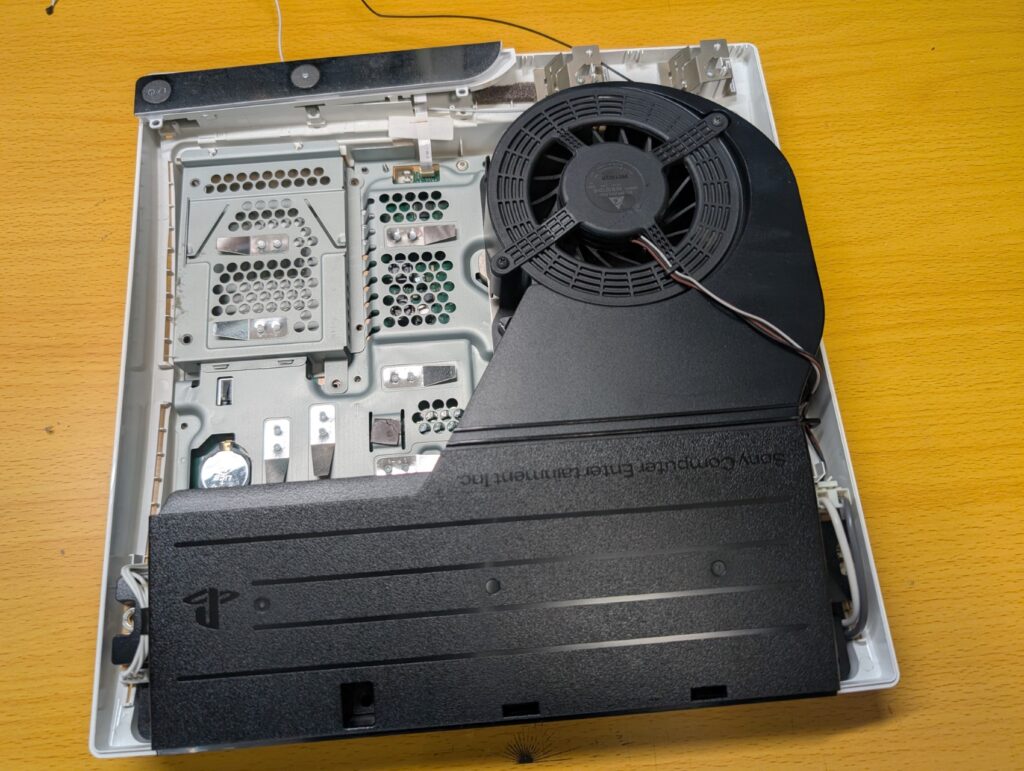 CECH-2000Bの動作点検時の写真