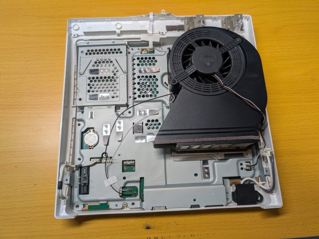 CECH-2000Bの内部の写真