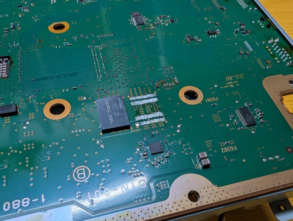 CECH-2000Bのプロードライザ交換時の写真