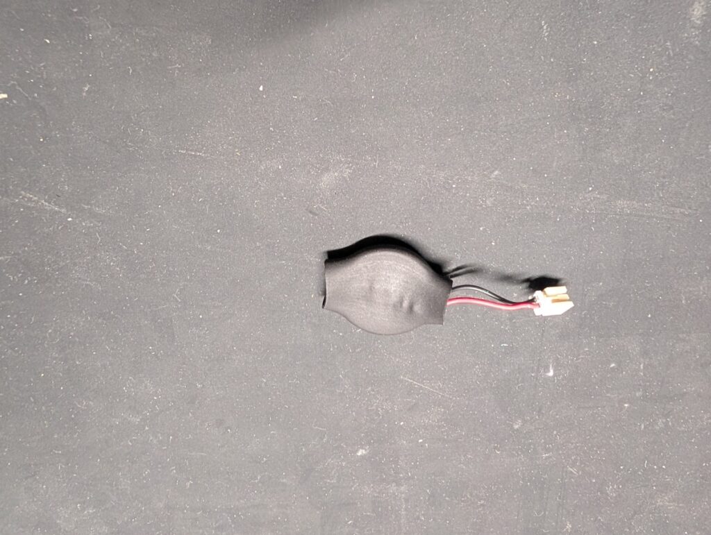 CECHA00のCOMS電池交換時の写真