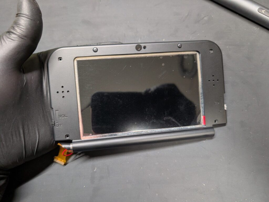 NEW3DSLLの上画面交換時の写真