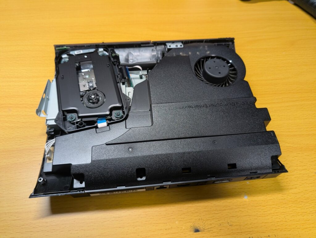 CECH-4300の内部の写真