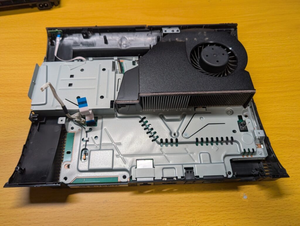 CECH-4300の内部の写真