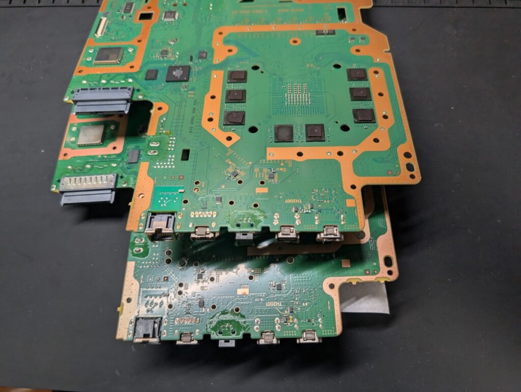 CUH-7000の修理時の写真