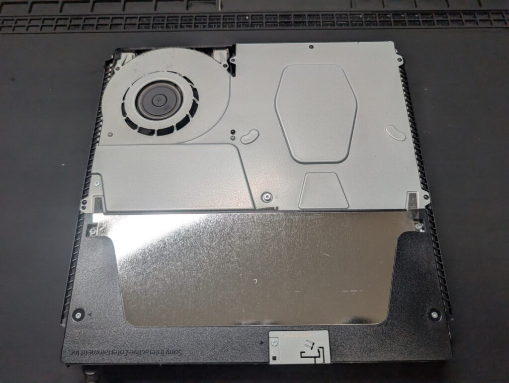 CUH-2100Bの内部の写真