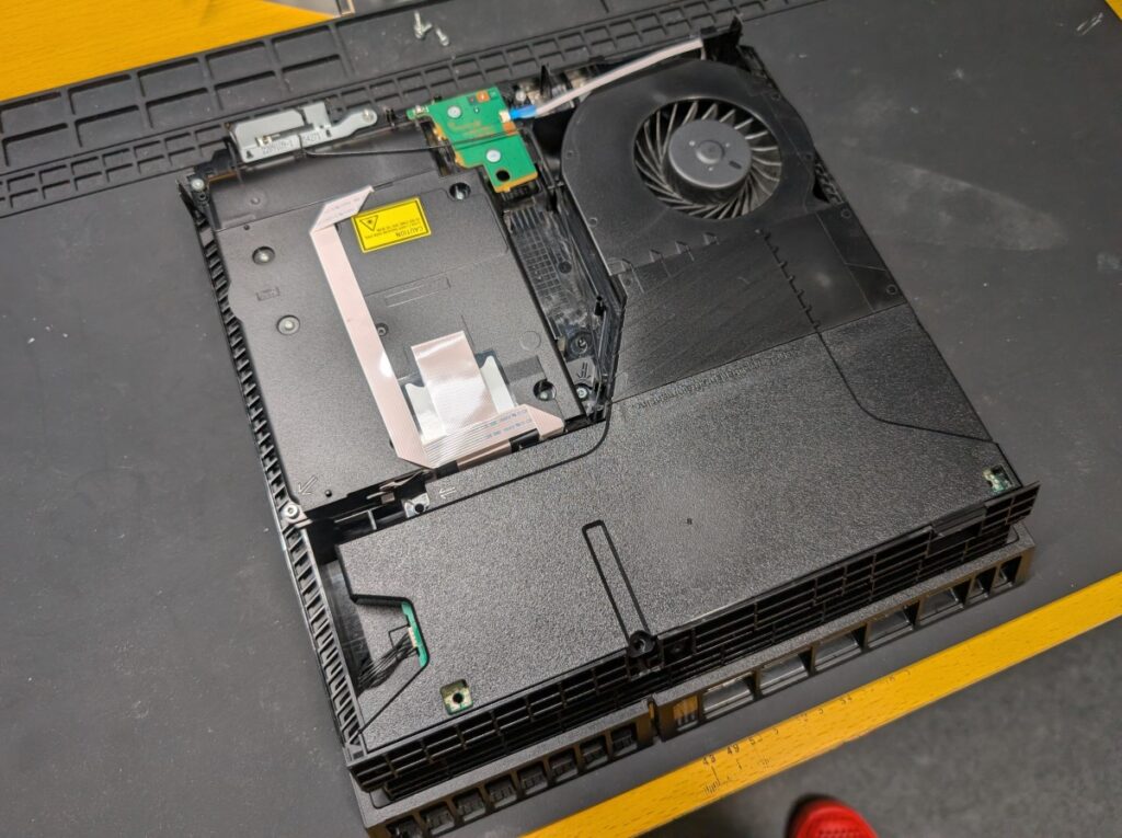 CUH-1200の電源ボックス交換後の写真