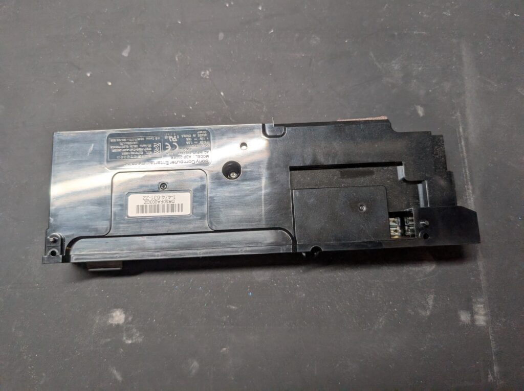 CUH-1200の電源ボックス修理時の写真