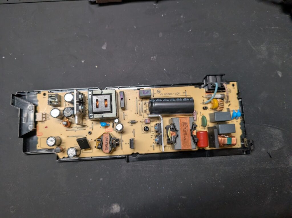 CUH-1200の電源ボックス修理時の写真