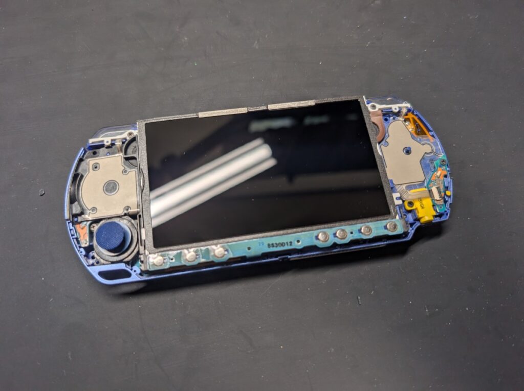 PSP-2000の分解時の写真