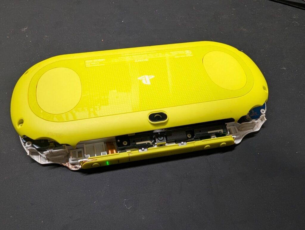 PCH-2000のボタン修理後の動作点検時の写真