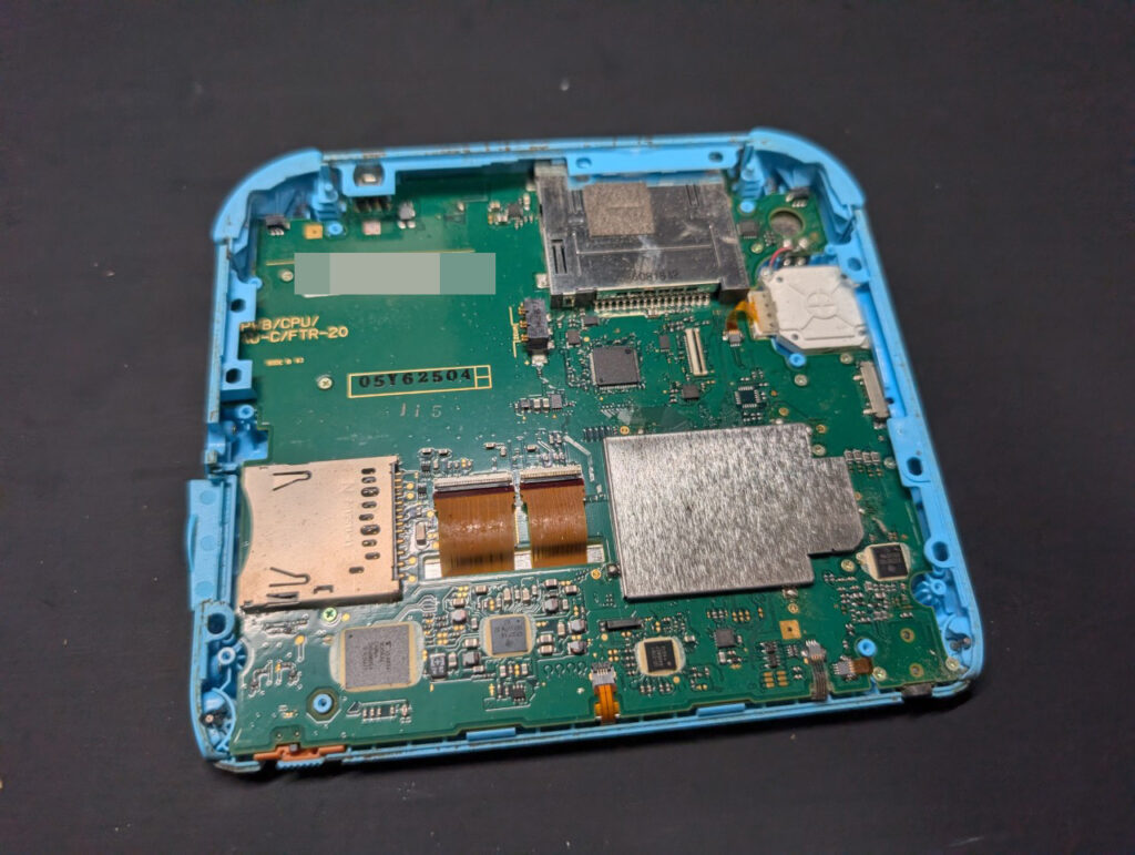 2DSの分解時の写真